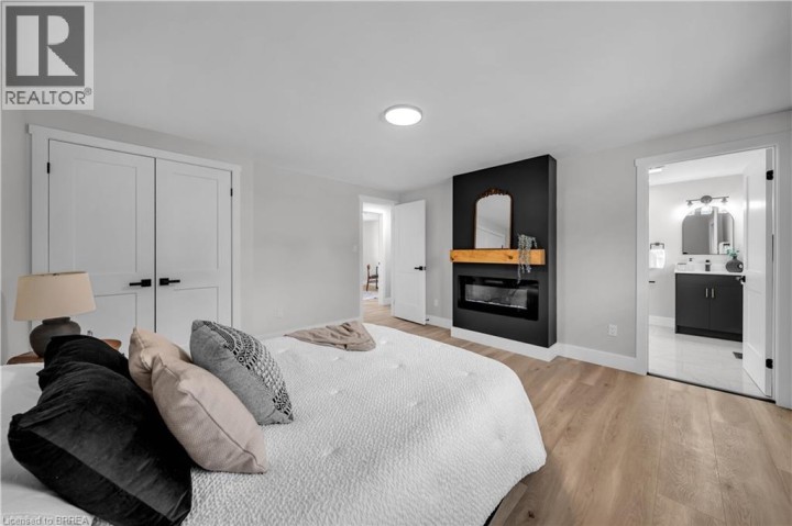 Photo 17 at 34 Sky Acres Drive, Sky Acres, Brantford