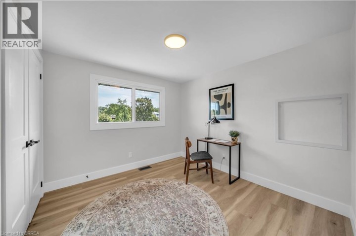 Photo 24 at 34 Sky Acres Drive, Sky Acres, Brantford
