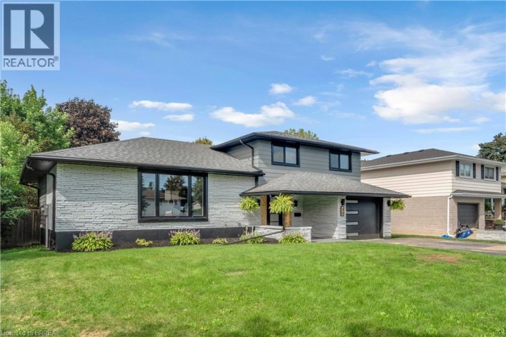 Photo 3 at 34 Sky Acres Drive, Sky Acres, Brantford