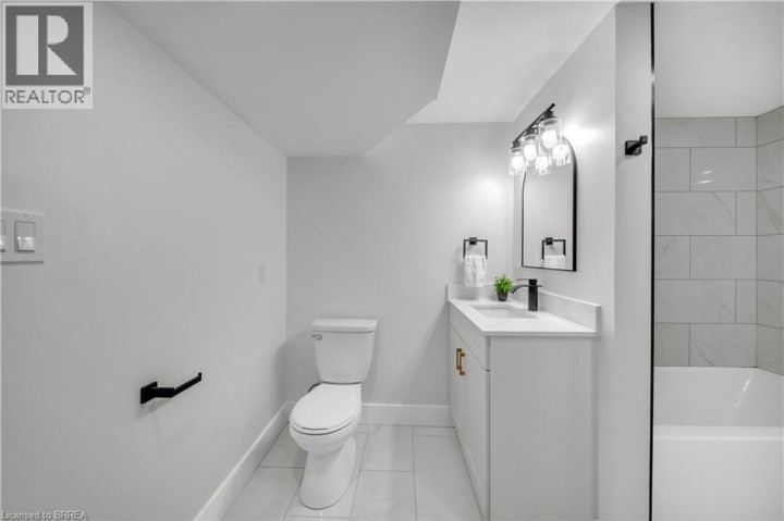 Photo 42 at 34 Sky Acres Drive, Sky Acres, Brantford