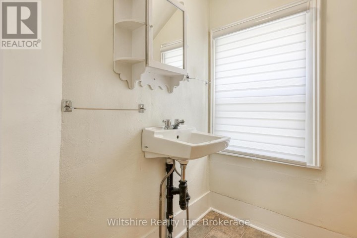 Photo 24 at 52 Bidwell Street, Tillsonburg