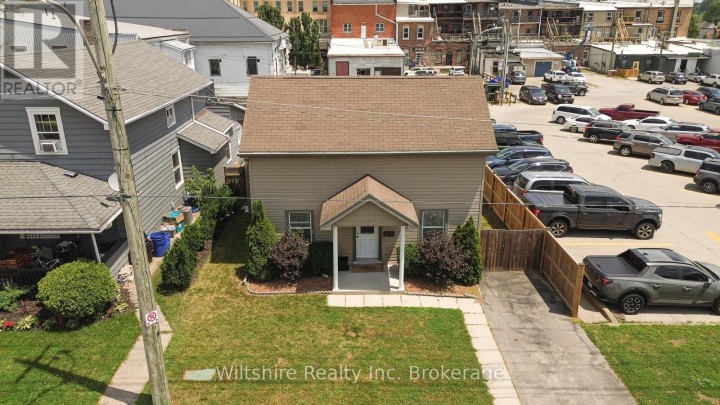 Photo 3 at 52 Bidwell Street, Tillsonburg