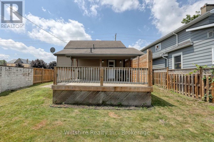 Photo 8 at 52 Bidwell Street, Tillsonburg