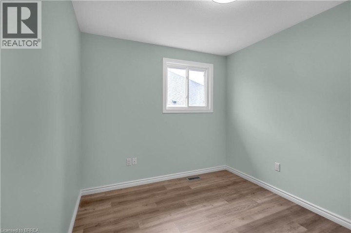 Photo 21 at 4 Dowden Avenue, Donegal / Mcguiness, Brantford