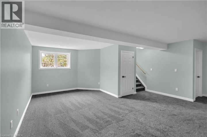 Photo 24 at 4 Dowden Avenue, Donegal / Mcguiness, Brantford