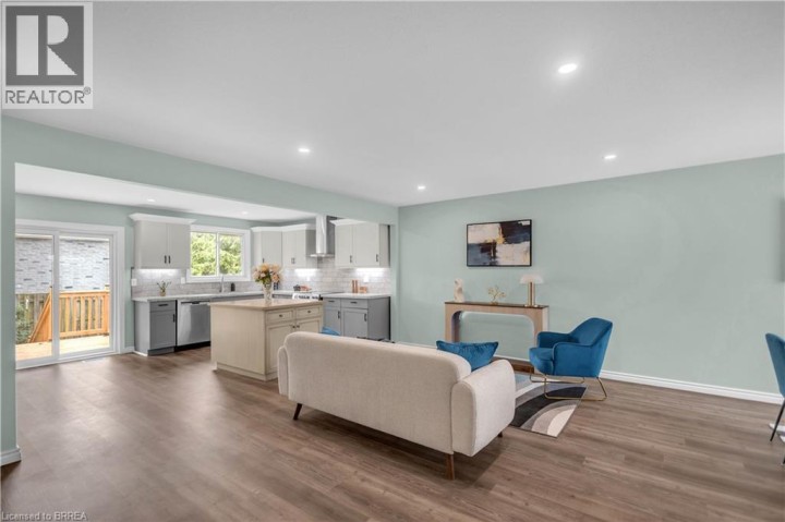 Photo 8 at 4 Dowden Avenue, Donegal / Mcguiness, Brantford
