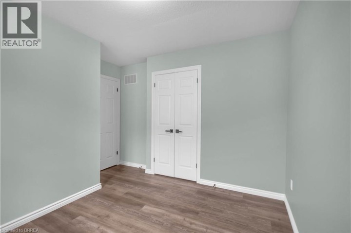 Photo 25 at 4 Dowden Avenue, Donegal / Mcguiness, Brantford