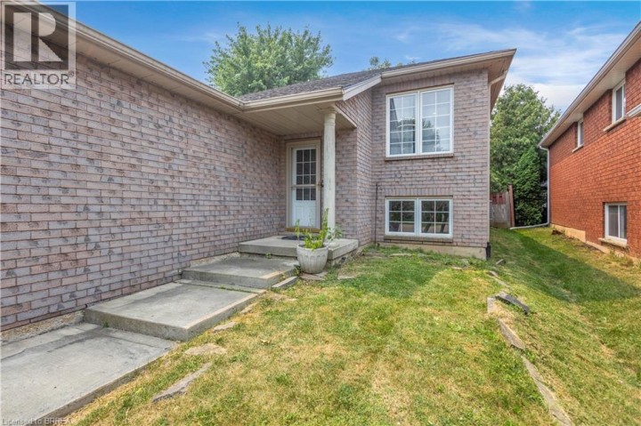 Photo 4 at 4 Dowden Avenue, Donegal / Mcguiness, Brantford
