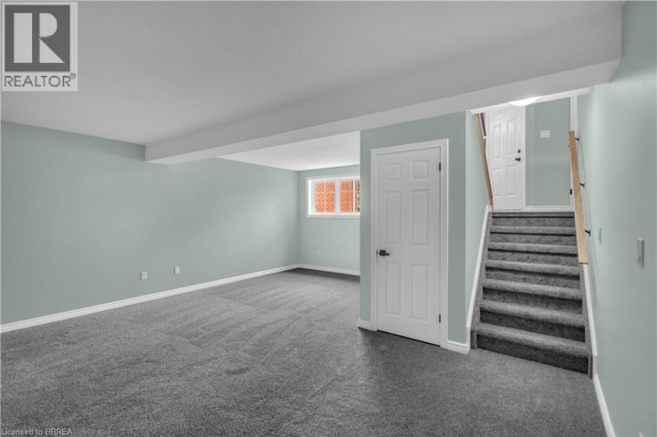 Photo 27 at 4 Dowden Avenue, Donegal / Mcguiness, Brantford