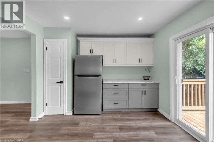 Photo 16 at 4 Dowden Avenue, Donegal / Mcguiness, Brantford