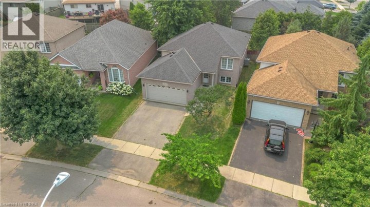 Photo 45 at 4 Dowden Avenue, Donegal / Mcguiness, Brantford