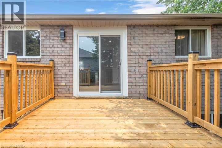 Photo 37 at 4 Dowden Avenue, Donegal / Mcguiness, Brantford
