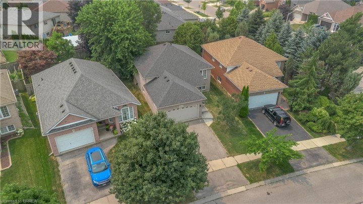 Photo 46 at 4 Dowden Avenue, Donegal / Mcguiness, Brantford