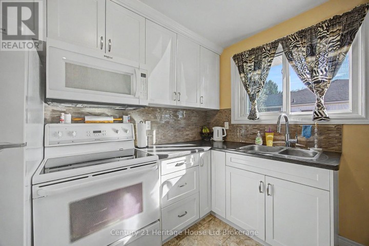 Photo 6 at 128 King Hiram Street, Ingersoll - North, Ingersoll