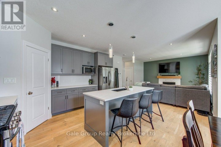 Photo 13 at 971 Downing Drive, Woodstock - North, Woodstock