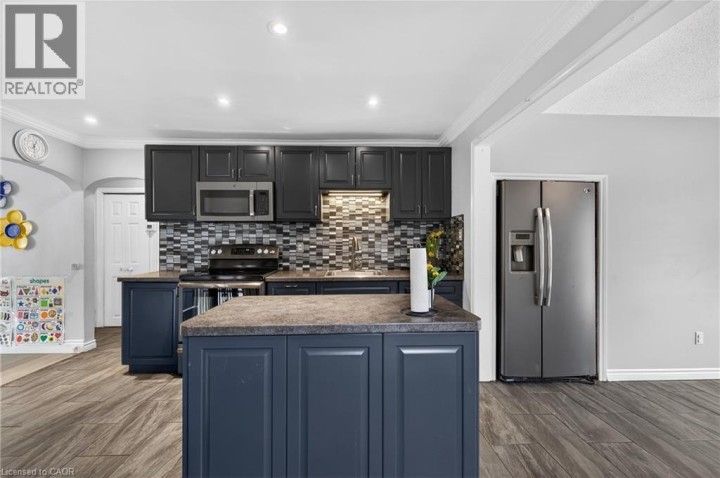 Photo 18 at 73 Avondale Street, Echo Place, Brantford