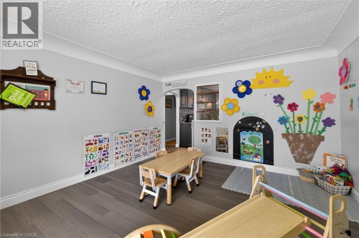 Photo 11 at 73 Avondale Street, Echo Place, Brantford