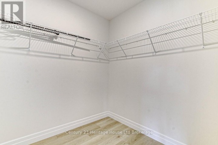 Photo 15 at 2 - 50 Blandford Street, Woodstock - North, Woodstock