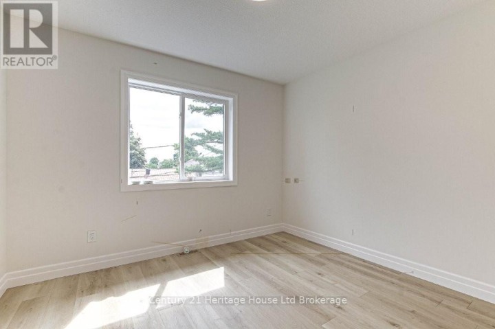 Photo 24 at 2 - 50 Blandford Street, Woodstock - North, Woodstock