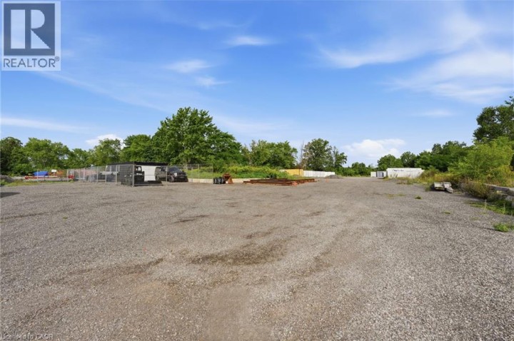 Photo 5 at 1422 E Colborne Street, Se Rural, Brantford
