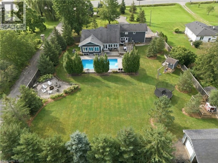 Photo 13 at 1422 E Colborne Street, Se Rural, Brantford