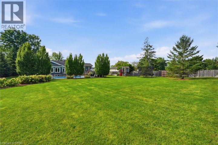 Photo 12 at 1422 E Colborne Street, Se Rural, Brantford