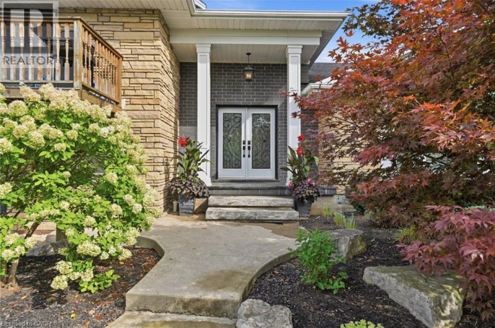 Photo 8 at 1422 E Colborne Street, Se Rural, Brantford
