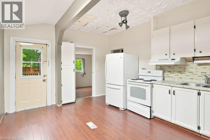 Photo 19 at 69 Stanley Street, Echo Place, Brantford