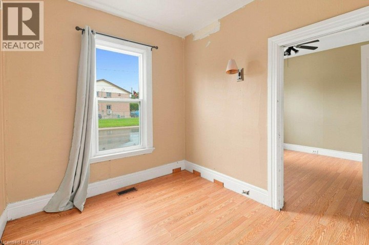 Photo 12 at 69 Stanley Street, Echo Place, Brantford