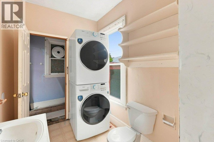 Photo 28 at 69 Stanley Street, Echo Place, Brantford