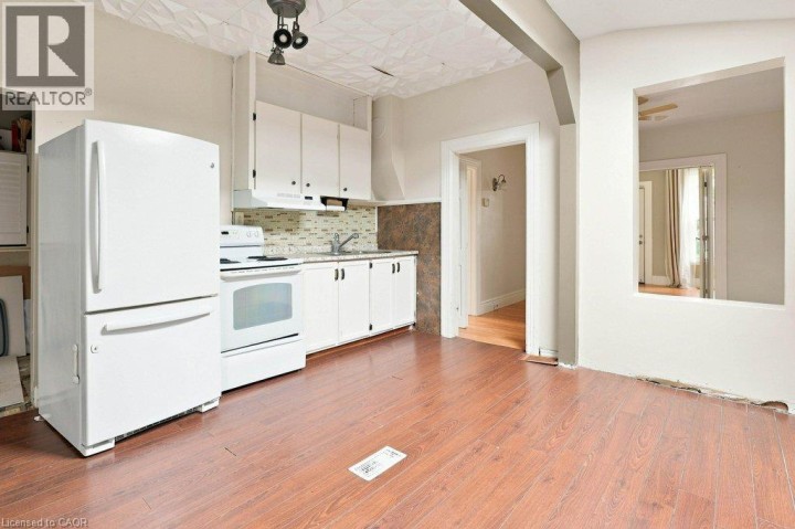 Photo 22 at 69 Stanley Street, Echo Place, Brantford
