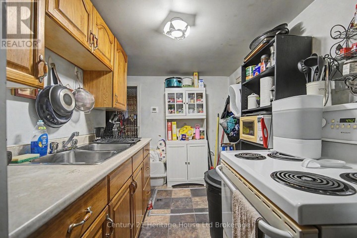 Photo 8 at 220 W King Street, Ingersoll - South, Ingersoll