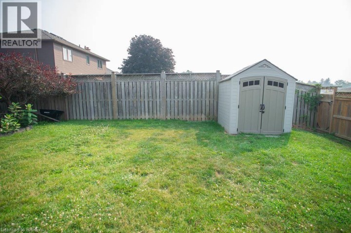 Photo 39 at 7 Cooper Court, Beckett, Brantford