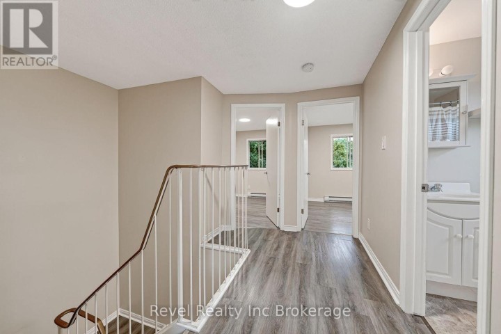 Photo 24 at 995 Cree Avenue, Woodstock - North, Woodstock