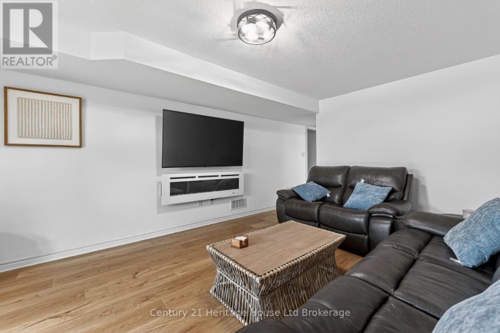 Photo 18 at 9 - 111 E King Street, Ingersoll - South, Ingersoll