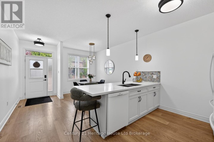 Photo 3 at 9 - 111 E King Street, Ingersoll - South, Ingersoll