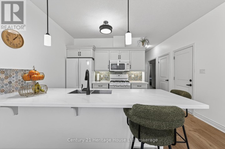 Photo 5 at 9 - 111 E King Street, Ingersoll - South, Ingersoll