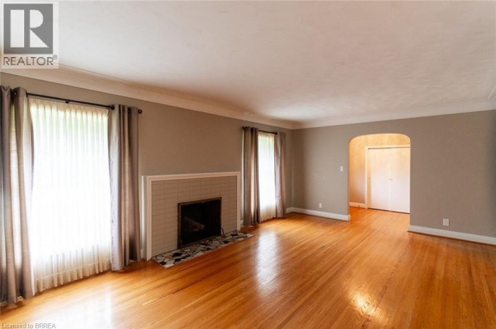 Photo 15 at 30 Proctor Avenue, Echo Place, Brantford