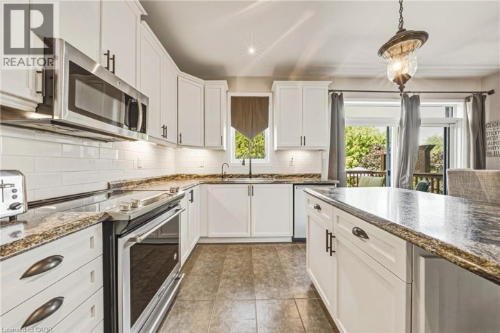 Photo 13 at 37 Lambert Crescent, Empire South, Brantford