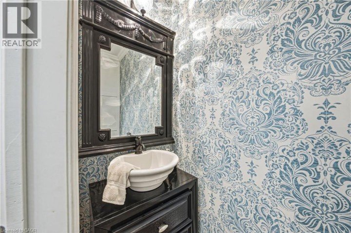 Photo 17 at 37 Lambert Crescent, Empire South, Brantford