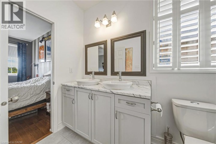 Photo 28 at 37 Lambert Crescent, Empire South, Brantford