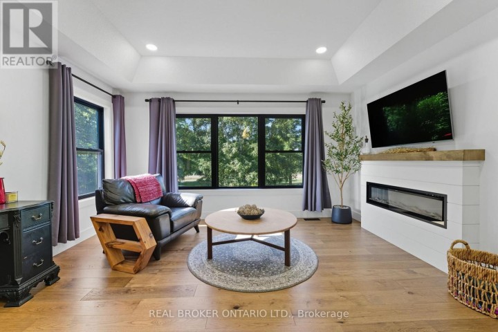 Photo 23 at 115 Lakeshore Road, Rural Houghton, Norfolk County