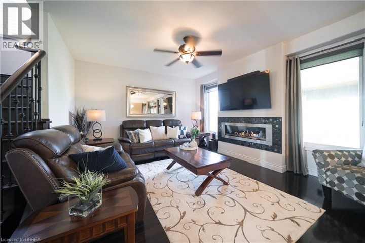 Photo 13 at 10 Bisset Avenue, Empire South, Brantford