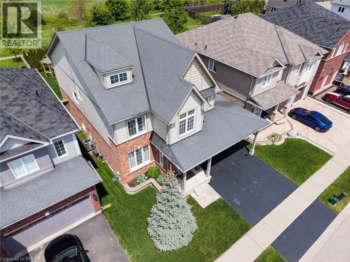 Photo 5 at 10 Bisset Avenue, Empire South, Brantford