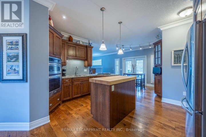 Photo 7 at 122 Don Jon Boulevard, Port Dover, Norfolk County