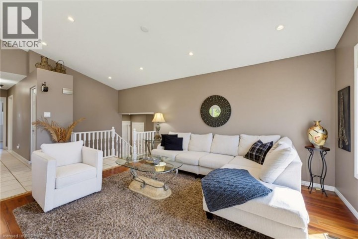 Photo 10 at 82 Olivetree Road, Mayfair, Brantford