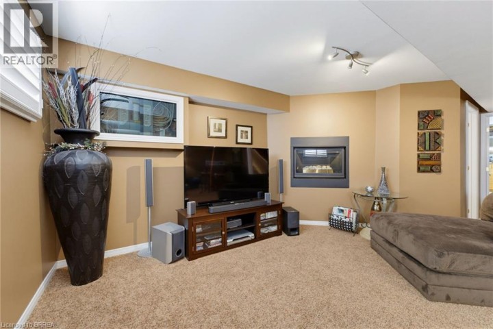 Photo 24 at 82 Olivetree Road, Mayfair, Brantford