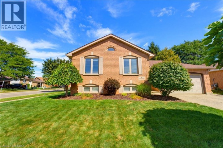 Photo 3 at 82 Olivetree Road, Mayfair, Brantford