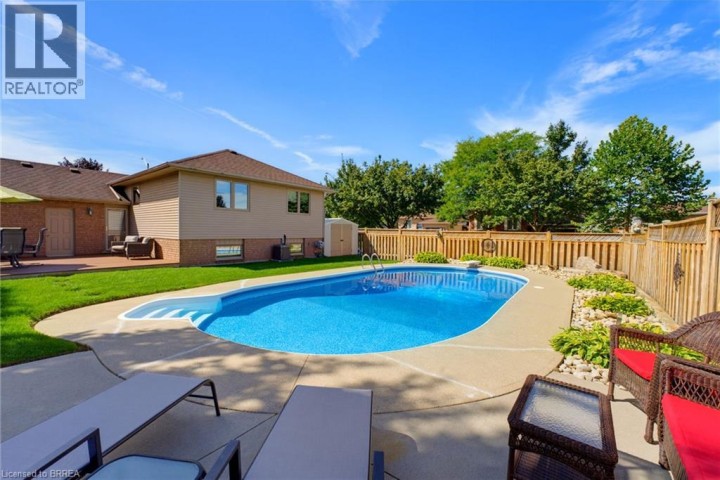 Photo 33 at 82 Olivetree Road, Mayfair, Brantford