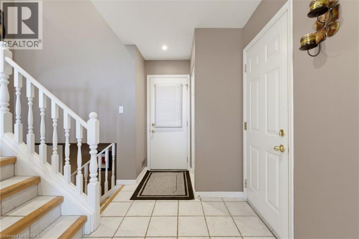 Photo 7 at 82 Olivetree Road, Mayfair, Brantford